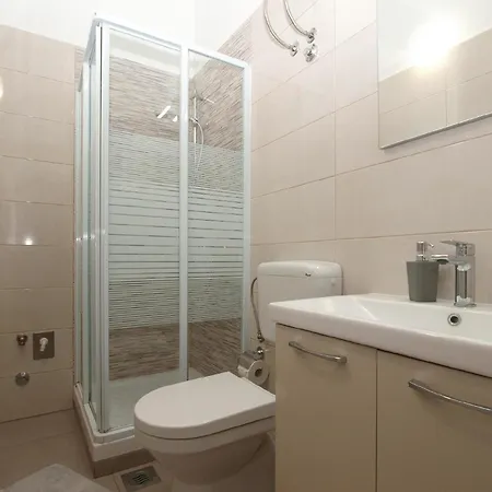 Lägenhet Fuer 3 Personen Ca 35 Qm In Pula, Istrien Istrische Riviera *